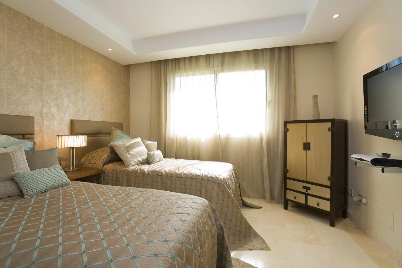 Appt 401-3-Bed-Heaven Beach-Paseo-All Year Heated Pool-Free Bikes 埃斯特波纳 外观 照片